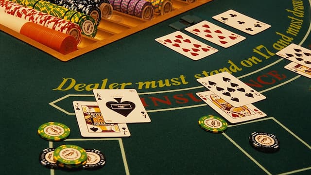 Luật chơi Blackjack chuẩn cao thủ 